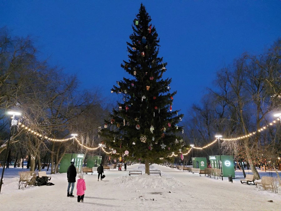 Как украсили парк &quot;Изумрудный&quot;. 