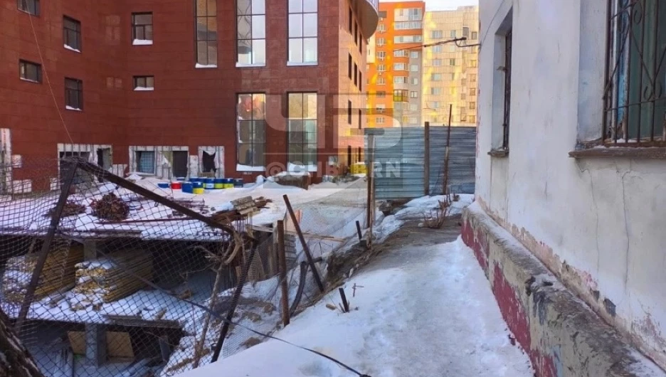 В центре Барнаула дом признали аварийным