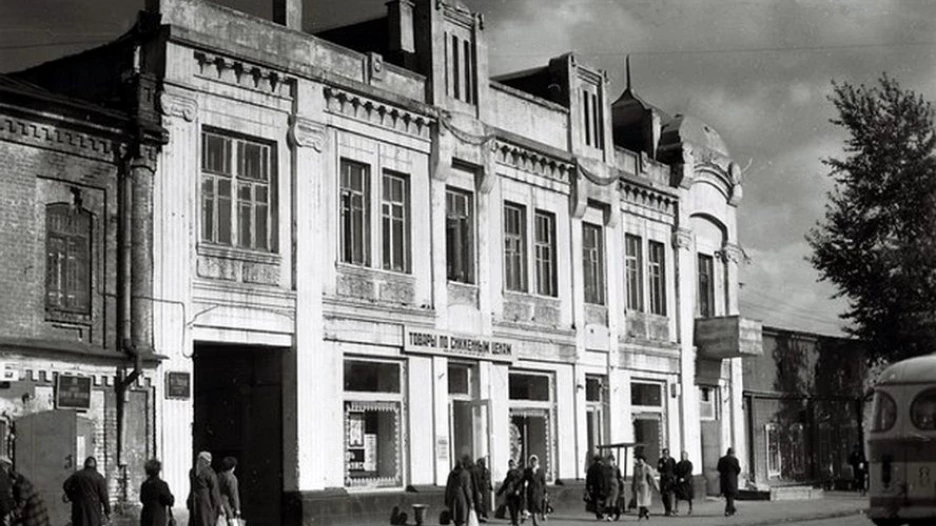 Особняк лалетина, в котором теперь располагается гостиница с одноименным названием "Лалетин".