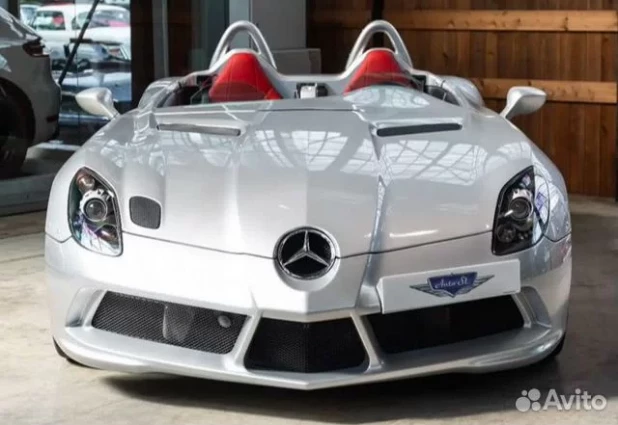 Mercedes-Benz SLR McLaren. 