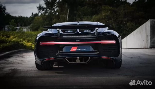 Bugatti Chiron продают в Сибири за 372 млн рублей. 