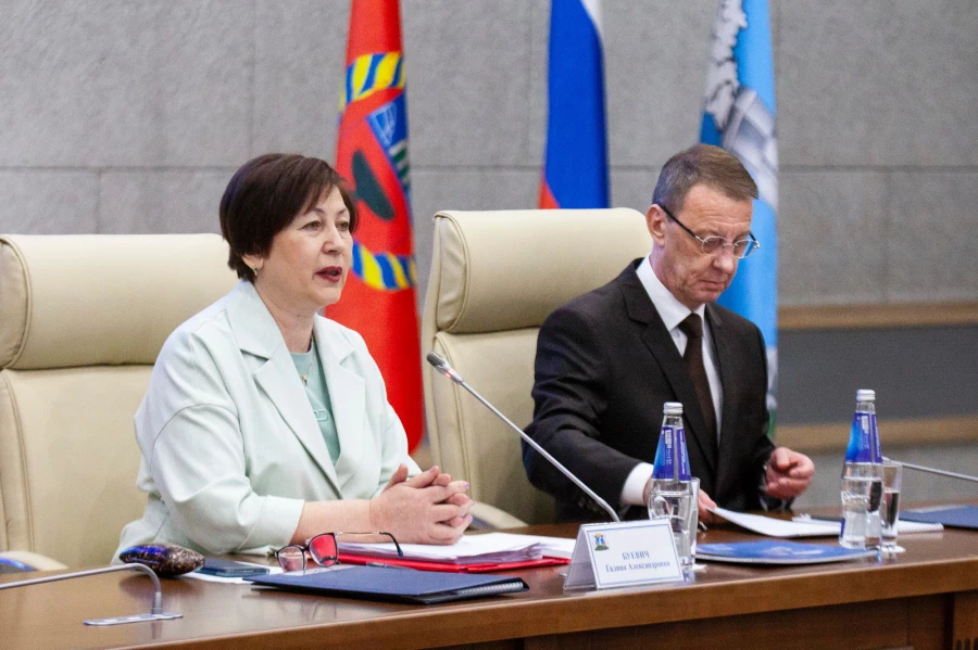 Мэр Барнаула Вячеслав Франк отчитался перед депутатами Барнаульской гордумы об итогах 2023 года.