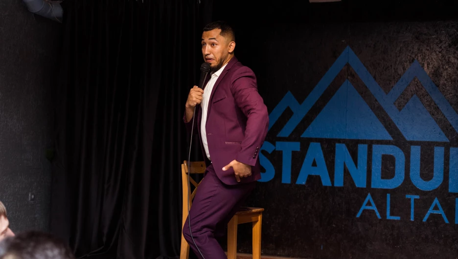 Стендап-выступление Амира Шамсиева. 