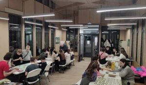 Настольные игры в визит-центре парка "Изумрудный".