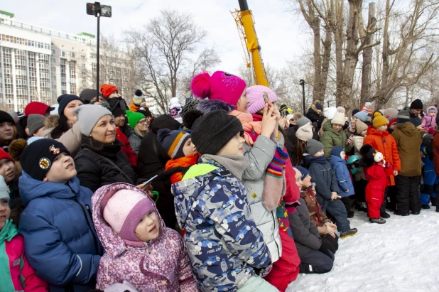 Масленица в Изумрудном парке