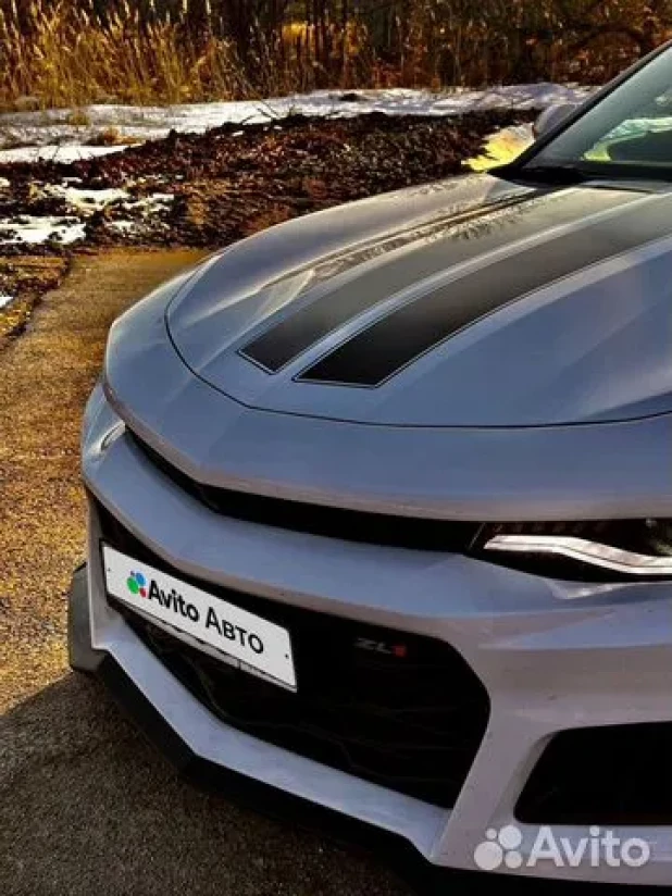 Chevrolet Camaro. 