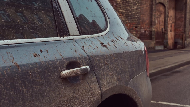 Автомобиль. Грязь.