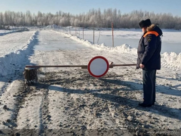 В Алтайском крае закрыли две ледовые переправы. 