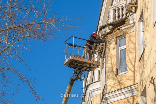 В Барнауле по адресу пр-т Строителей ввели режим повышенной готовности. 