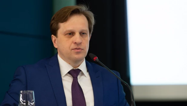 Министр здравоохранения Алтайского края Дмитрий Попов.