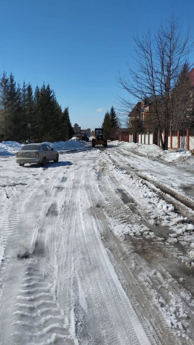 Талые воды в селе Солнечном.