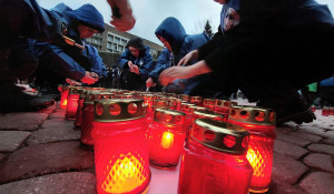 В Барнауле прошла акция посвященная памяти жертв теракта в «Крокус Сити Холл».