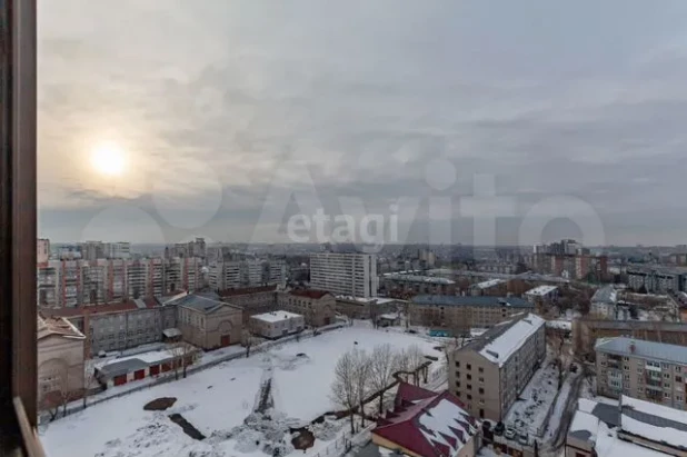 Львов и саванну за бешеные деньги можно найти в Барнауле. 