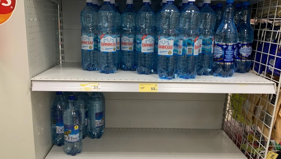 Барнаульцы заметили увеличение цен на питьевую воду в магазинах