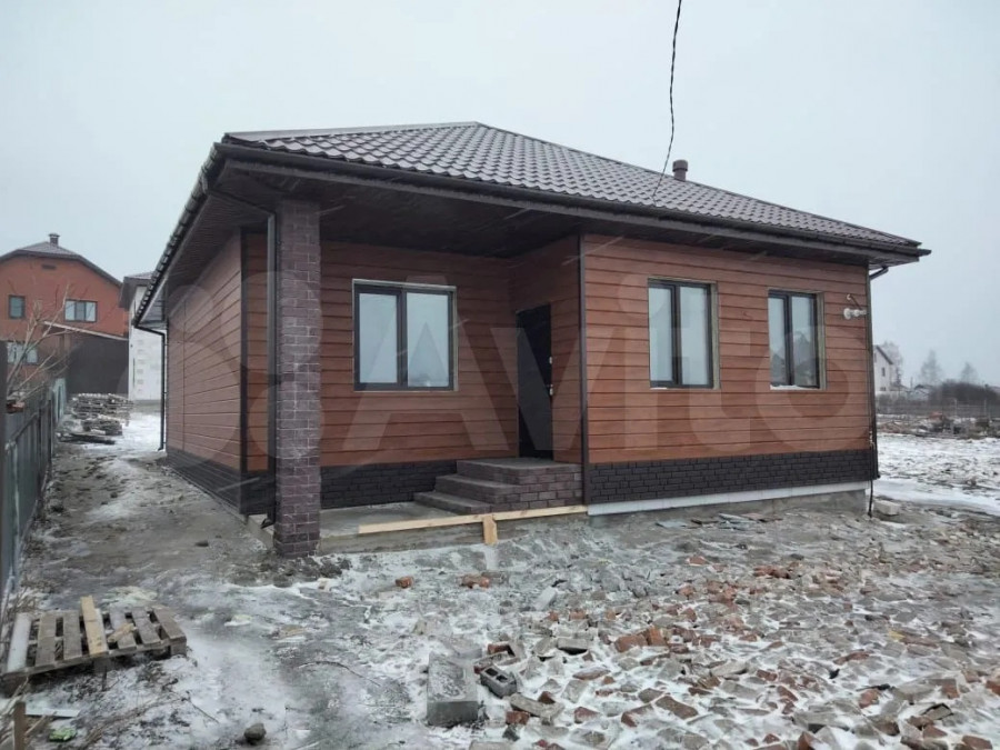 Дом во Власихе за 8,5 млн рублей.