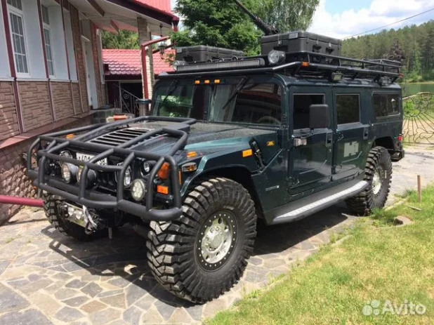 Брутальный Hummer продают в Сибири за 5,5 млн рублей. 