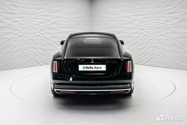 Что за новенький Rolls-Royce продают в Сибири за 100 млн рублей. 