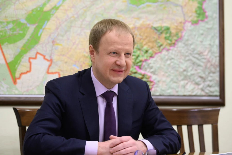 Губернатор Виктор Томенко. Губернатор Виктор Томенко.
