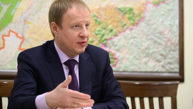 Губернатор Виктор Томенко.