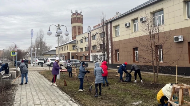 "Барнаульский ВРЗ", субботник.