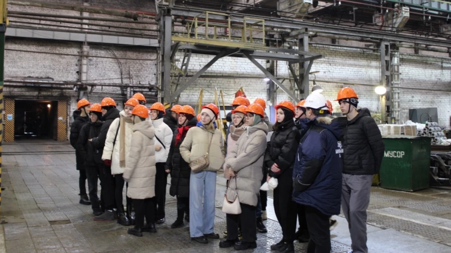 Экскурсия барнаульских школьников на &quot;Барнаульский ВРЗ&quot;.