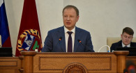 Отчет губернатора Алтайского края Виктора Томенко на сессии Алтайского краевого Законодательного собрания  24 апреля.