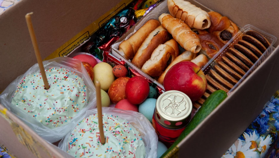 Освящение куличей перед Пасхой - 2024. 