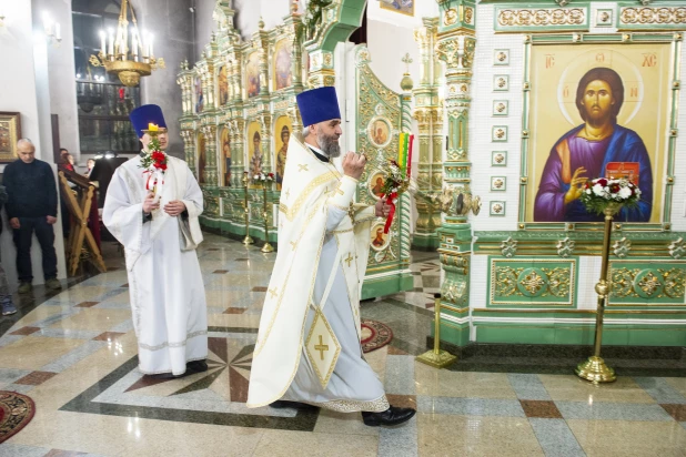 Как прошла Пасха в Барнауле.