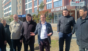 Председатель городского комитета по дорожному хозяйству и транспорту Валерий Ведяшкин провел выездное совещание на дорожном участке. 