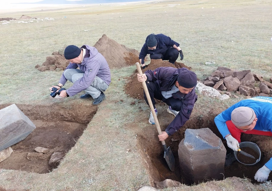 Археологическая экспедиция, организованная учеными АлтГУ. Совместно с Монгольским национальным университетом.