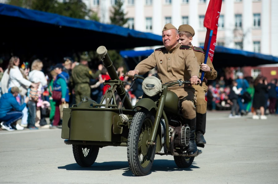 Военная техника.