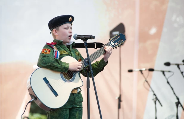 Концерт на площади Сахарова.