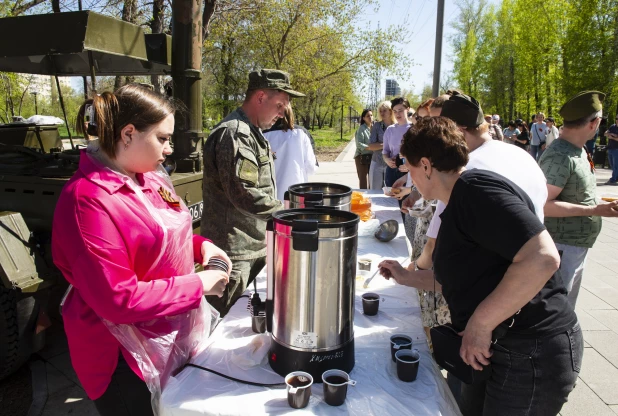 «Бал Победы» в Изумрудном парке.