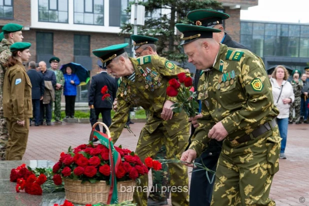 Митинг в Барнауле в честь Дня пограничника. 