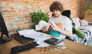 Борьба с долгами.