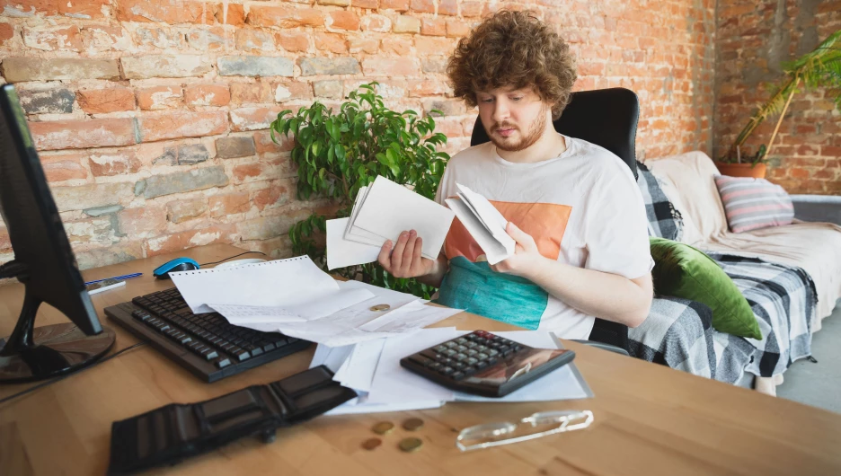 Борьба с долгами.