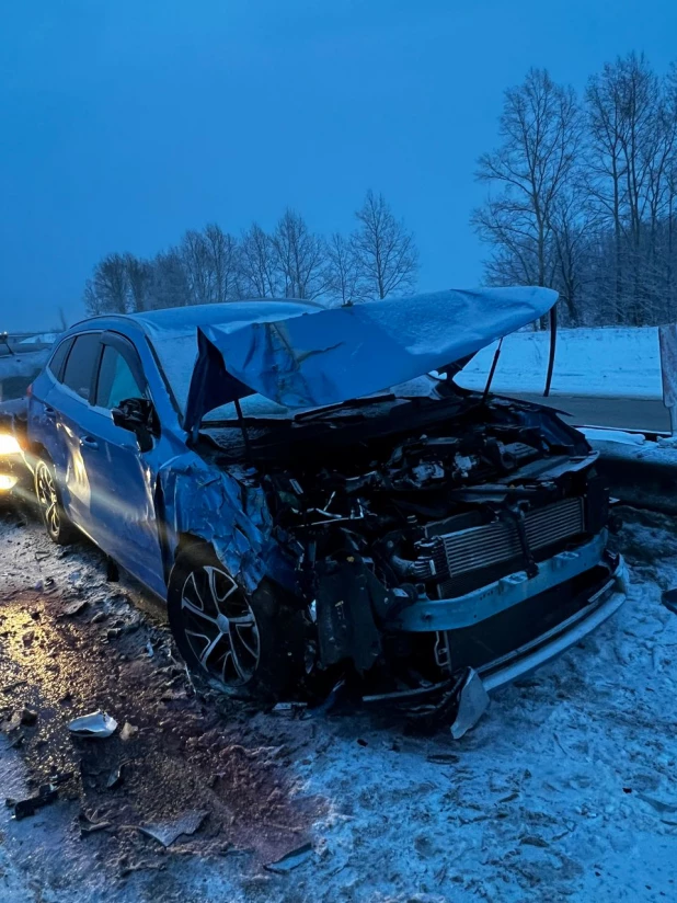 Автомобиль после аварии.