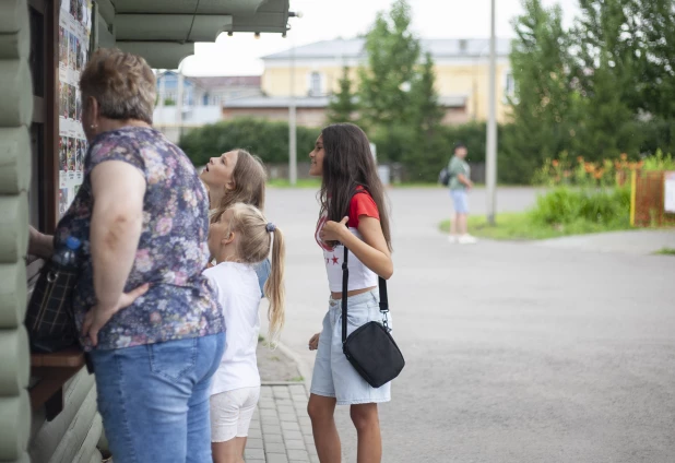 Аттракционы в парке "Ценральный".