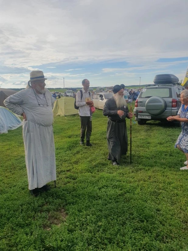 Завершился Крестный ход в Коробейниково.