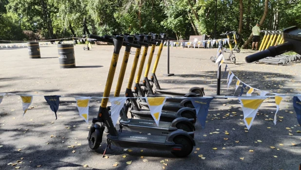 Школа вождения электросамокатов от Whoosh