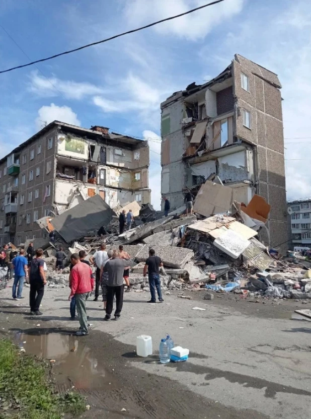 Обрушение подъезда в Нижнем Тагиле