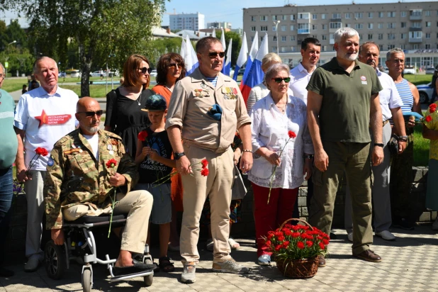 Празднование дня ВДВ в Барнауле. 