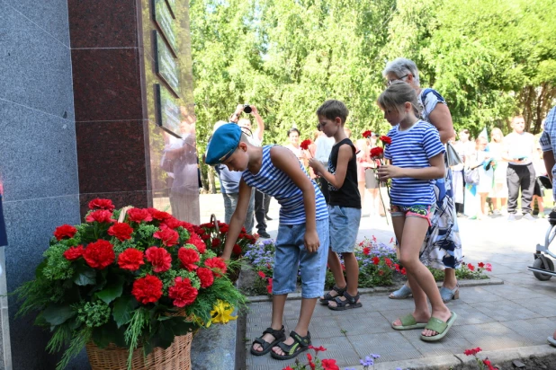 Празднование дня ВДВ в Барнауле. 