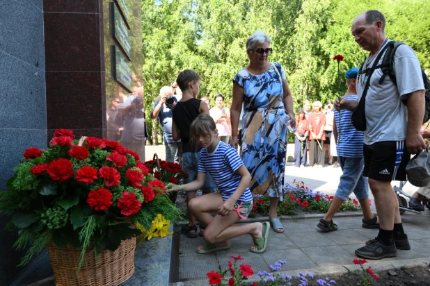 Празднование дня ВДВ в Барнауле. 