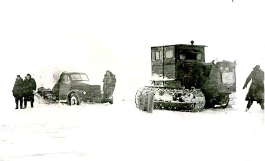 Прибытие первых целинников 1954 год (фото из северного Казахстана).