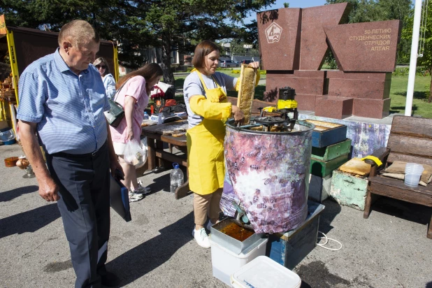 Медовый спас в Барнауле.