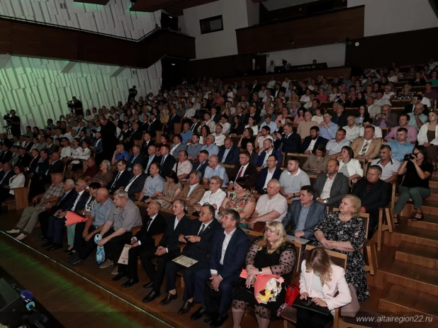 Торжественная церемония в День промышленника Алтайском края.