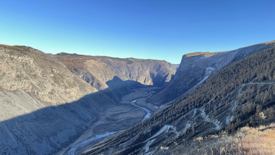 У перевала Катя-Ярык в октябре.
