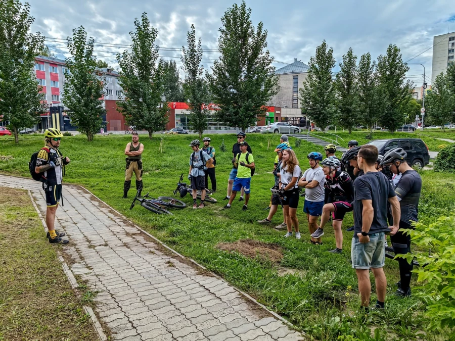 Велосипедисты в Барнауле (Котофот).