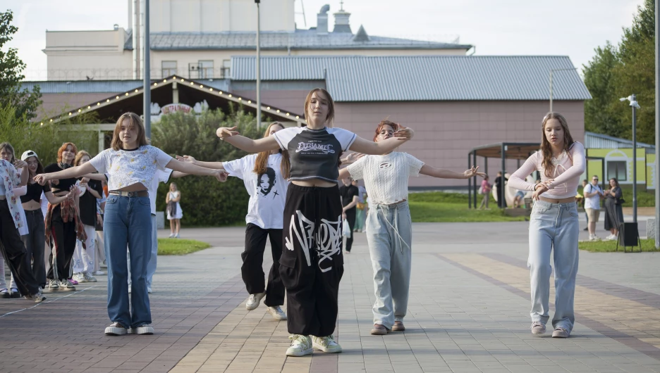 K-pop random dance в парке «Центральный».